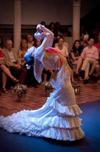 baile-en-la-casa-del-flamenco